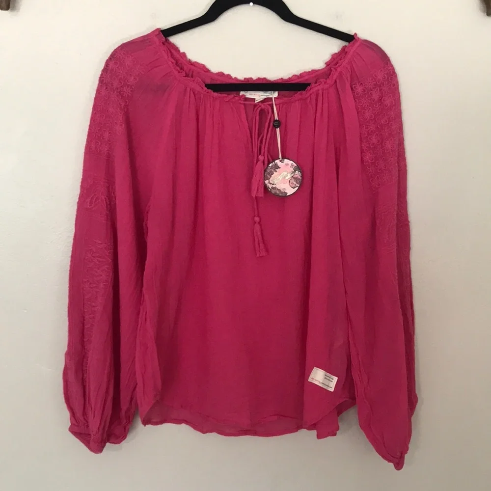 NEW Odd‎ Molly Superflow Blouse. Small